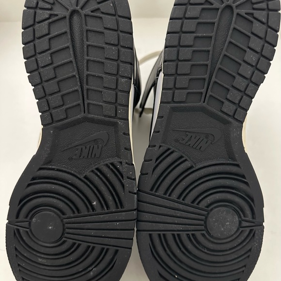 Women’s Dunks Nike High Top - Picture 6 of 6